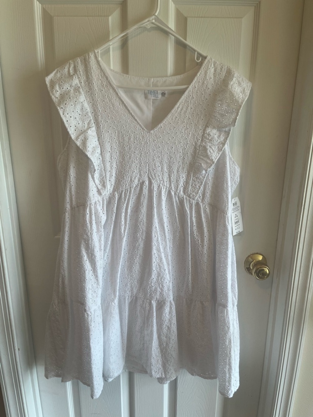 NWT Women’s Time and Tru White Eyelet Tiered Dress size XL (16-18)